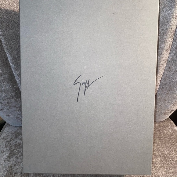 Giuseppe Zanotti limited edition Sneaker (NWT)! - Picture 10 of 10